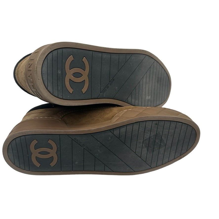 2021 Suede Sneakers - 7.5