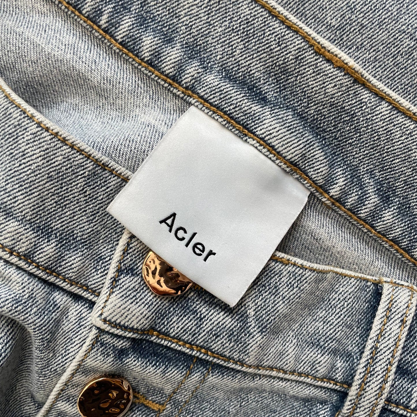 Light Wash Denim Jeans - 4