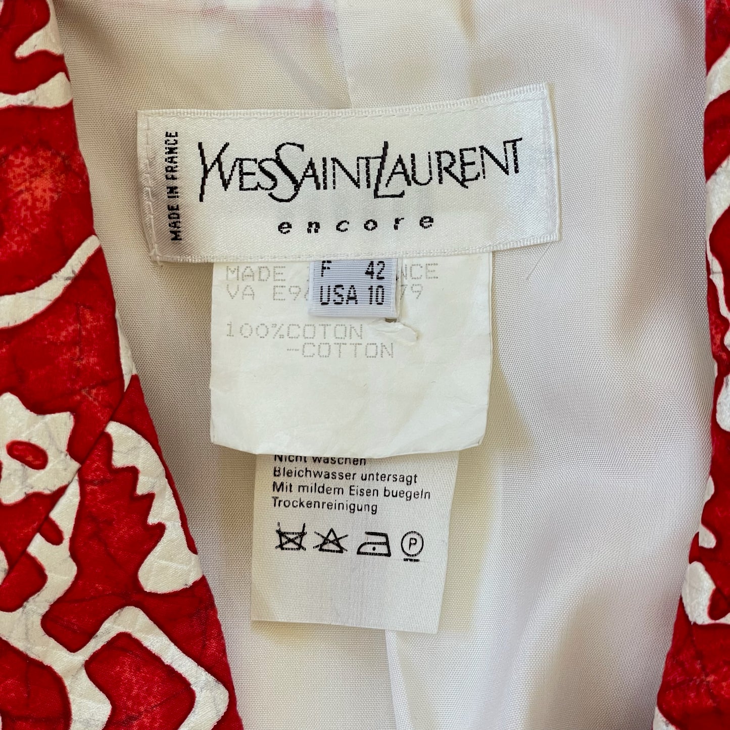 Red & White Blazer - 42