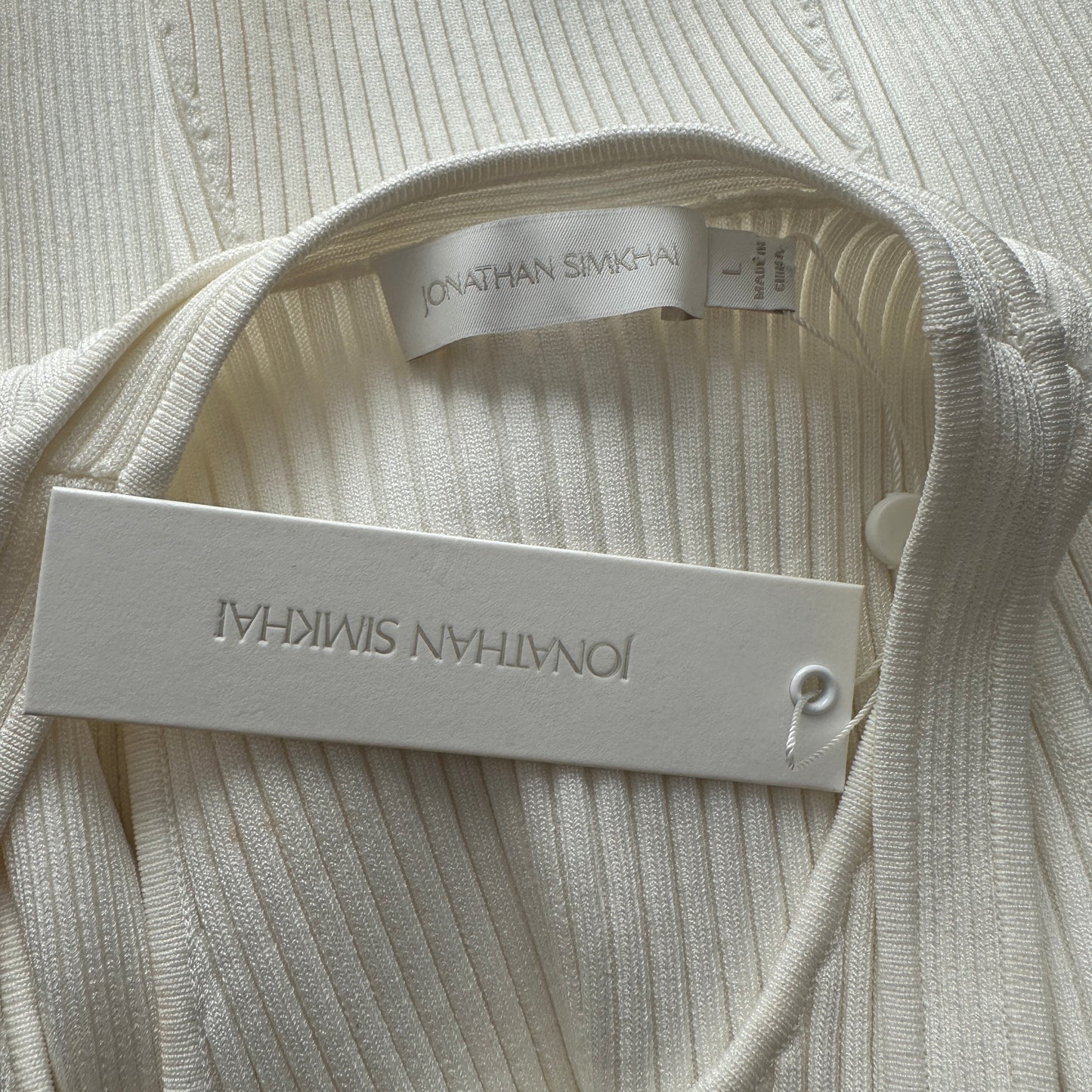 White Cutout Shoulders Top - L