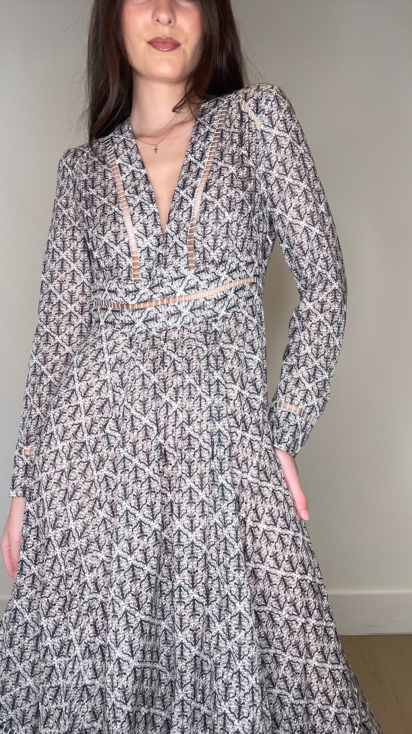 V-Neck Long Sleeve Printed Dress - 1