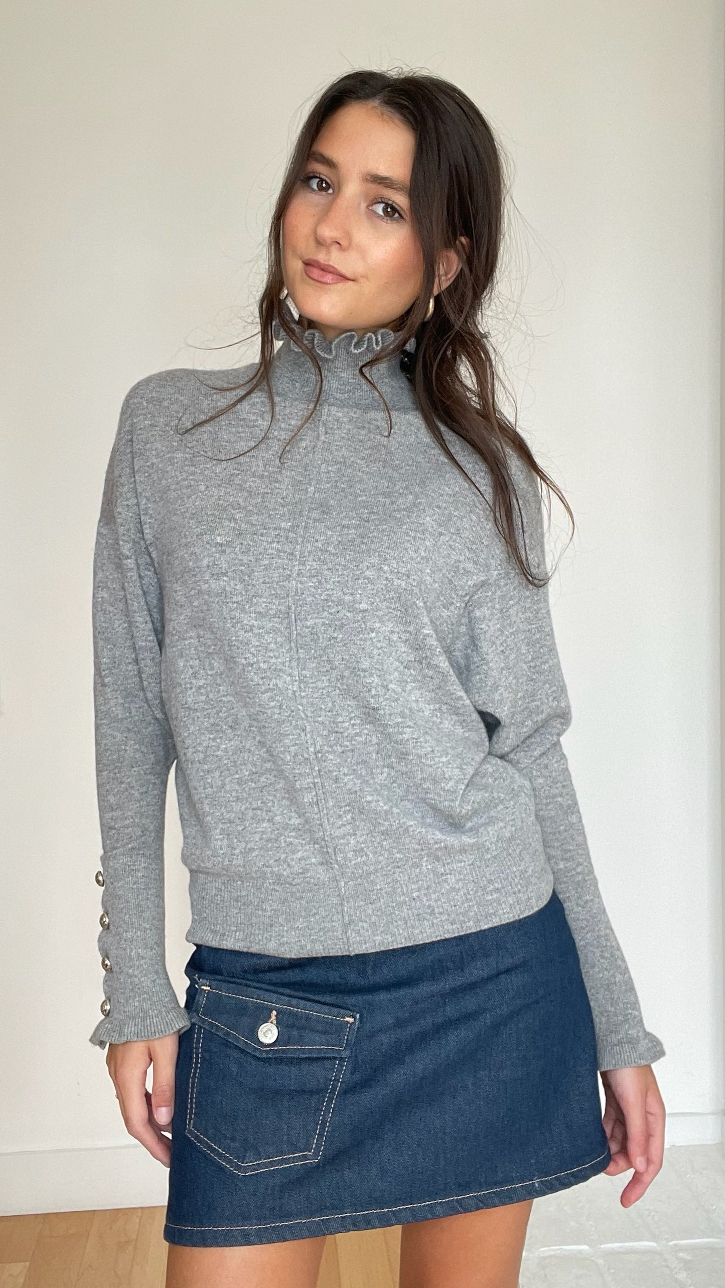 Grey Ruffled Top - XS