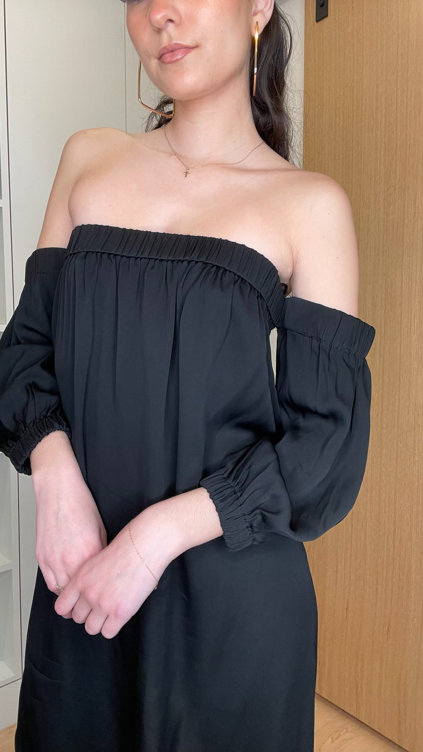 Black Off-Shoulder Dress - S