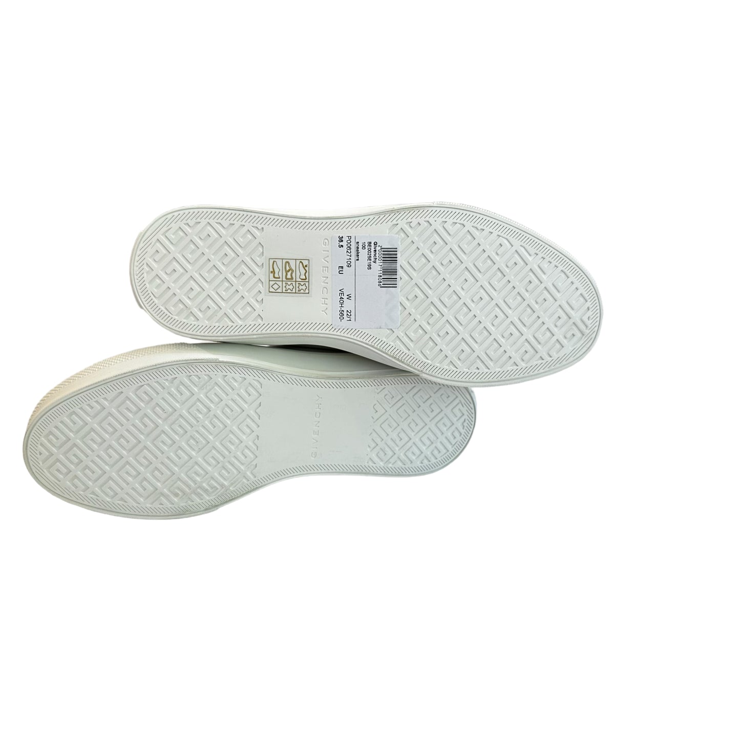 2022 White Logo Sneakers - 6.5