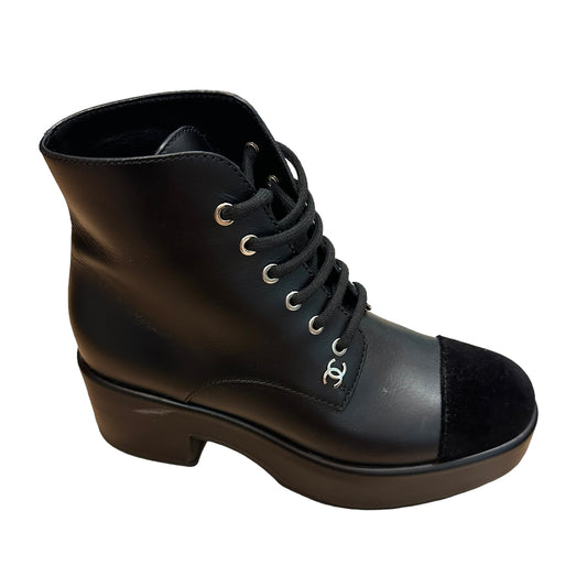 Chunky Platform Logo Boots - 8