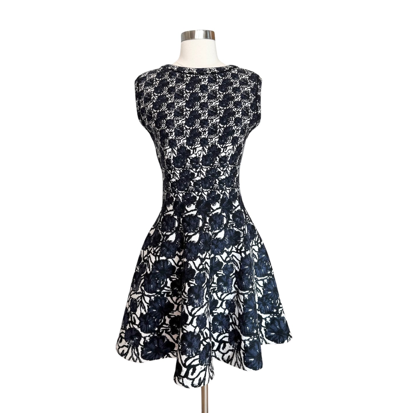 Cream & Navy Dress - M