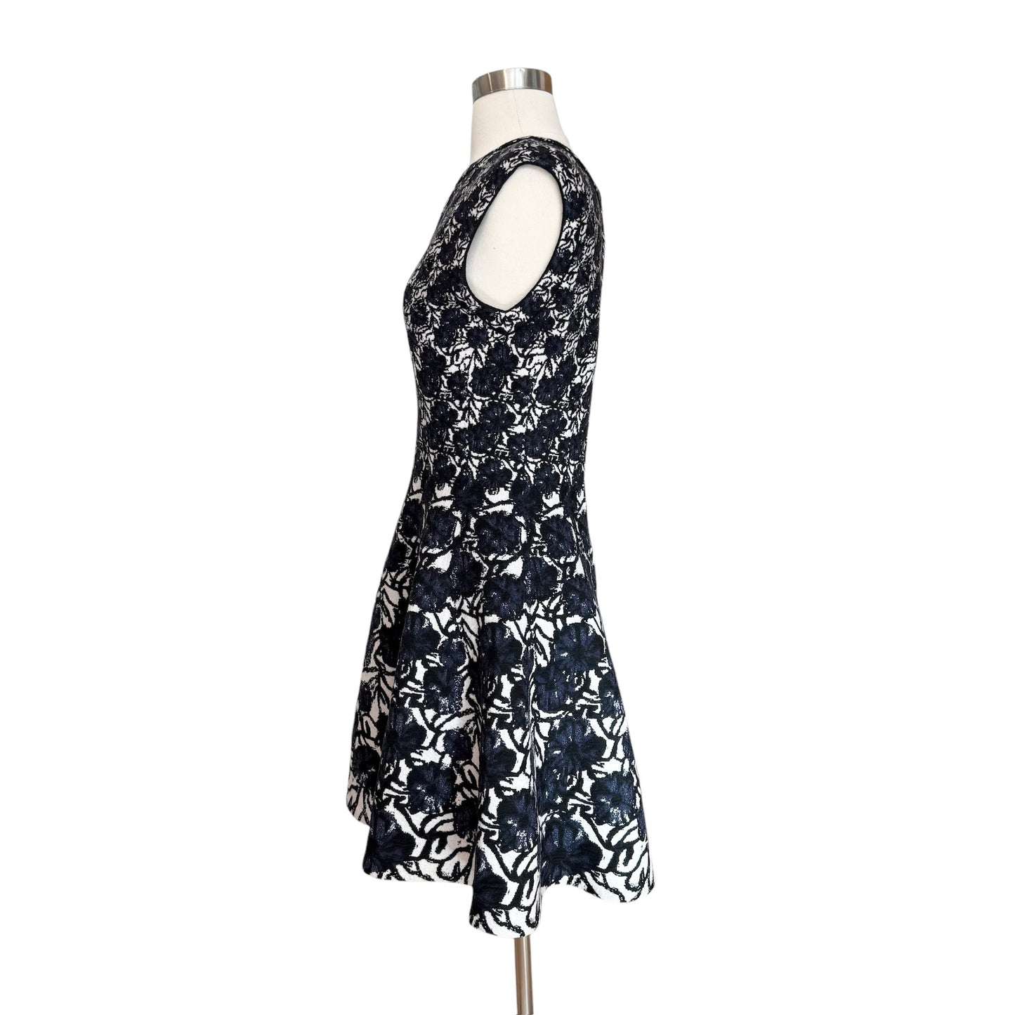 Cream & Navy Dress - M