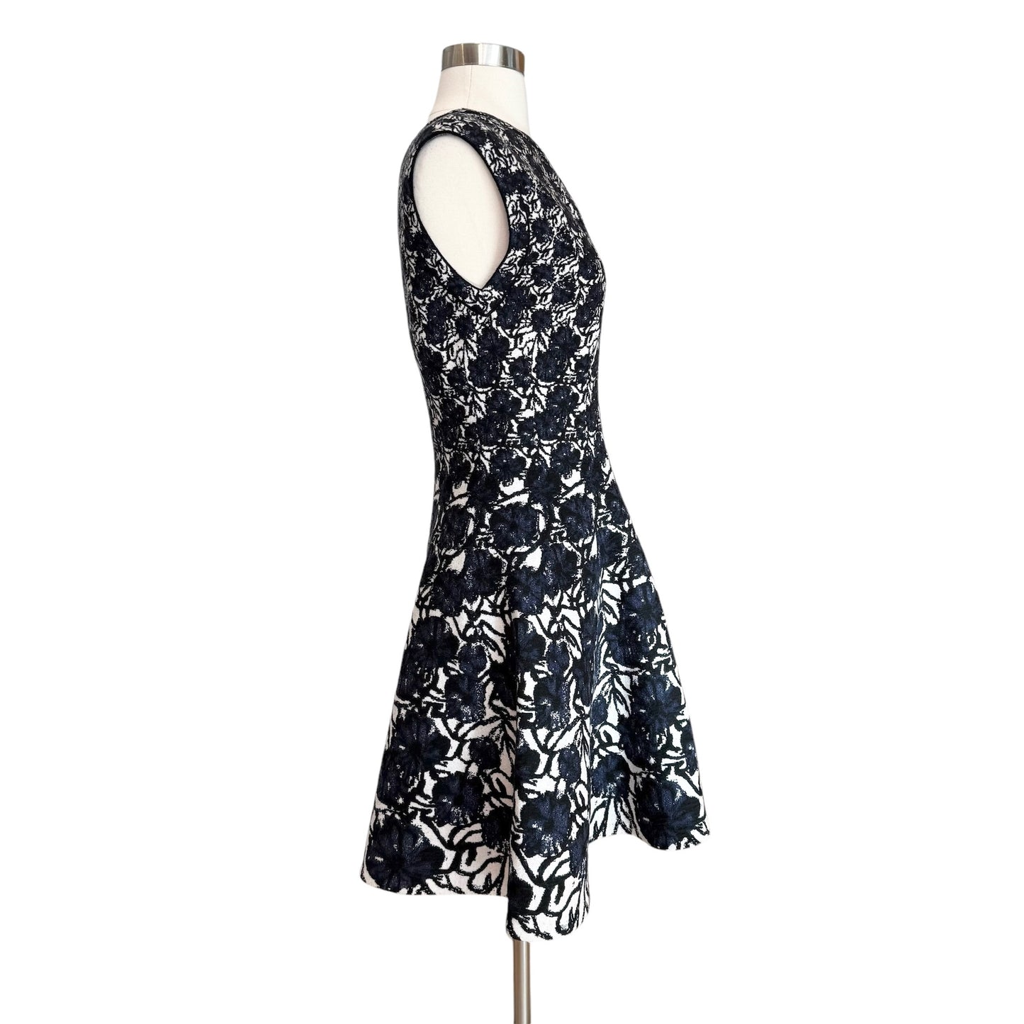 Cream & Navy Dress - M