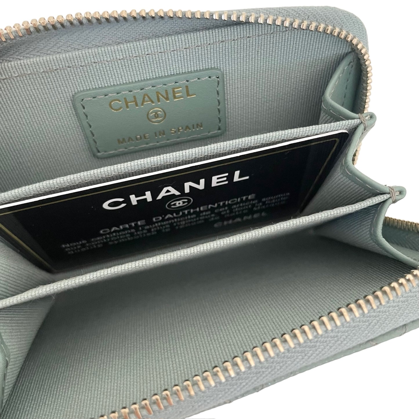 2022 Caviar Compact Wallet NWT