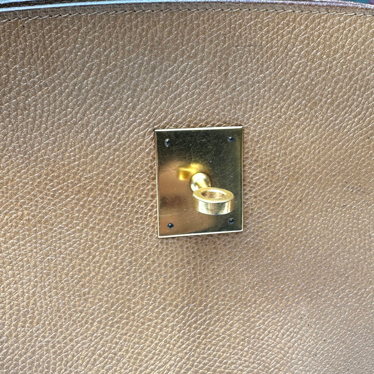 Vintage Kelly Sport Gold Leather Bag