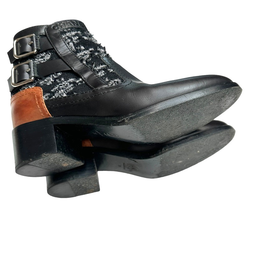 Black & Brown Boots w/Tweed - 8