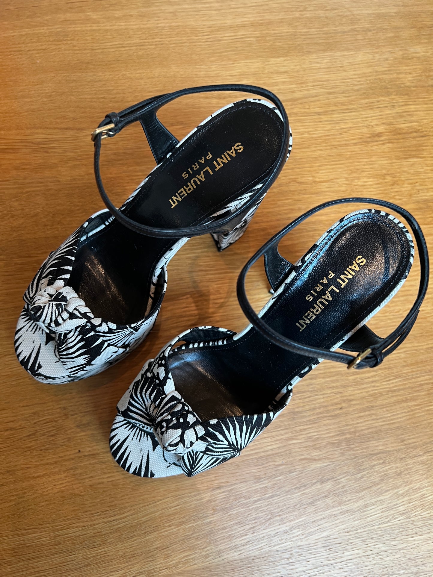 Bianca Platform Print Heels - 7