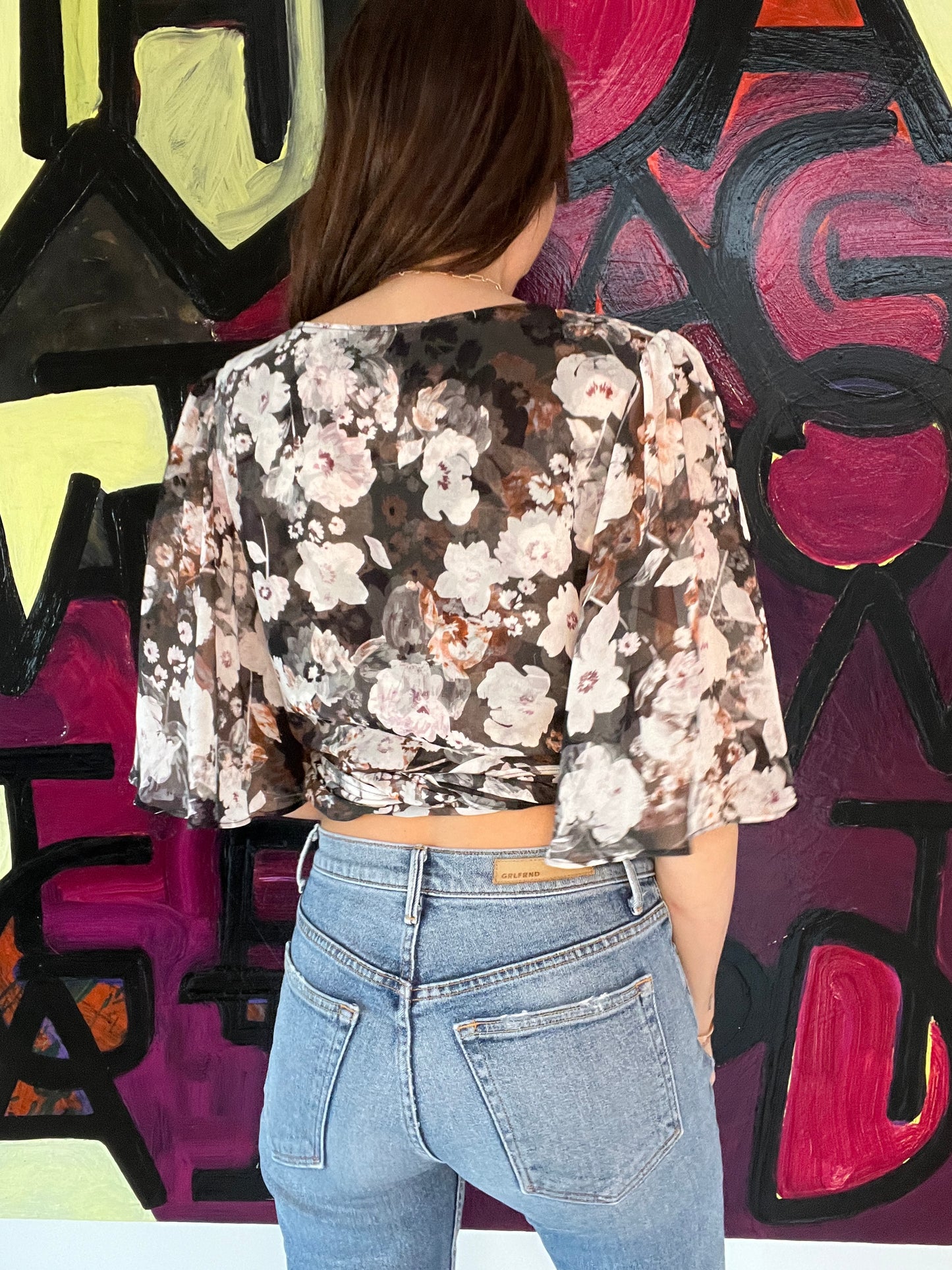 Silk Cropped Flowery Top - M