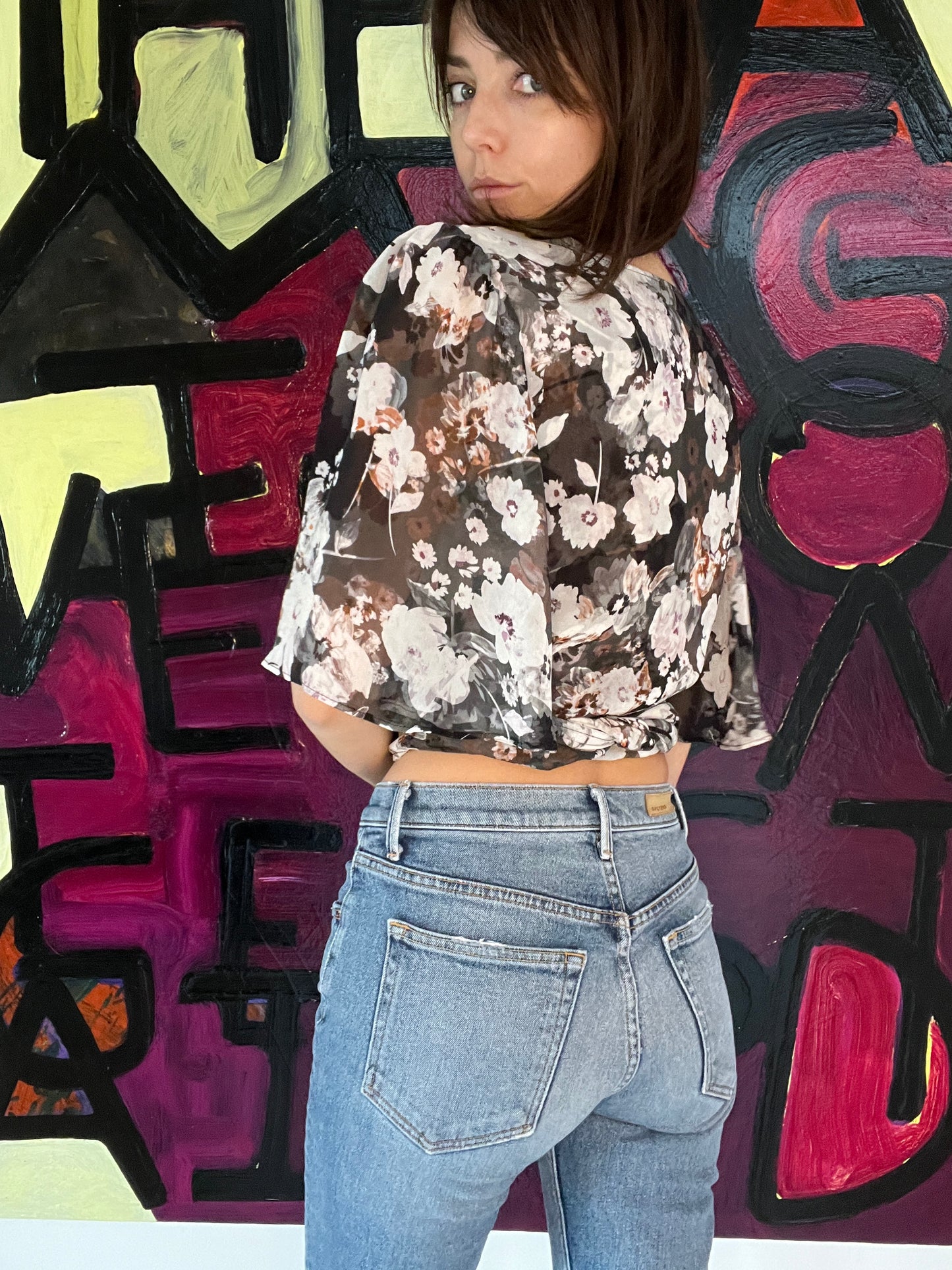 Silk Cropped Flowery Top - M