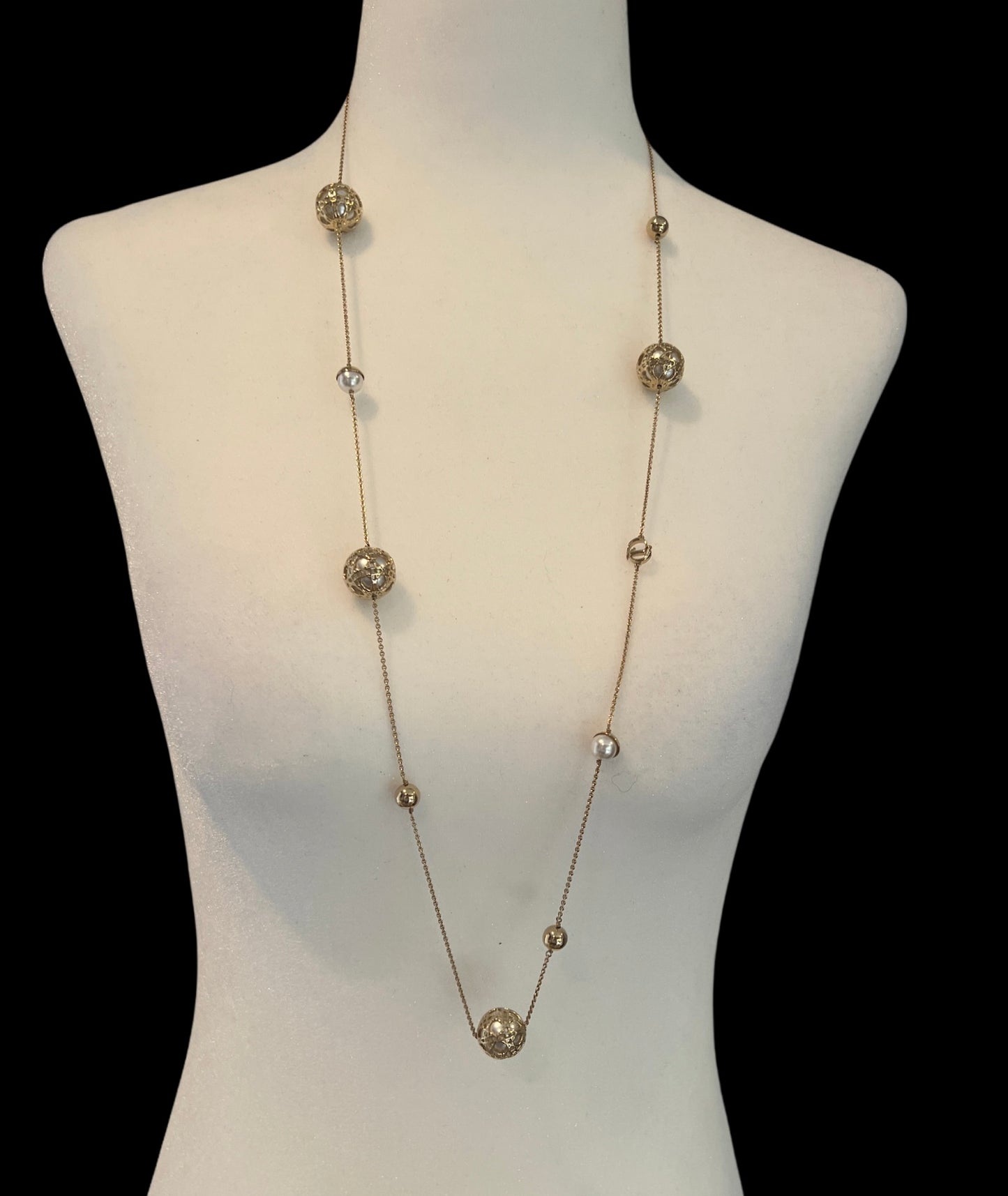 Long "Secret Cannage" Necklace