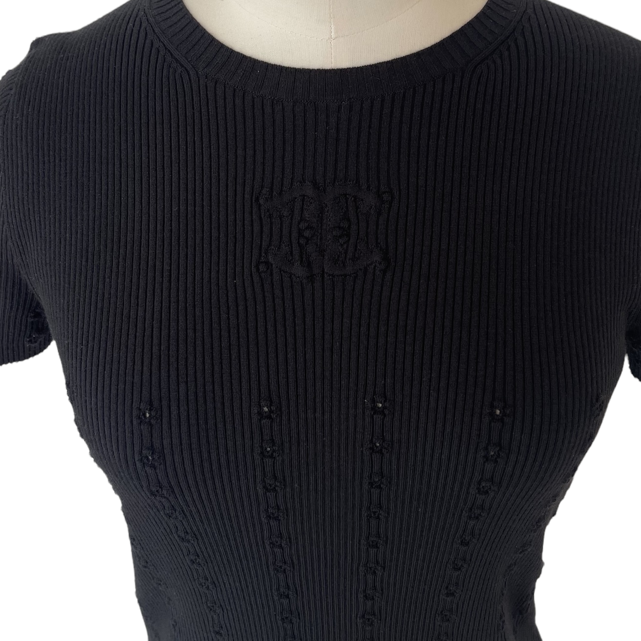 Black T-shirt - S