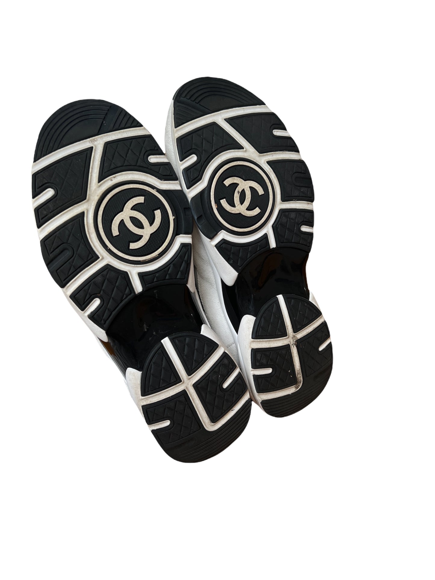 Interlocking CC Logo Sneakers - 10.5