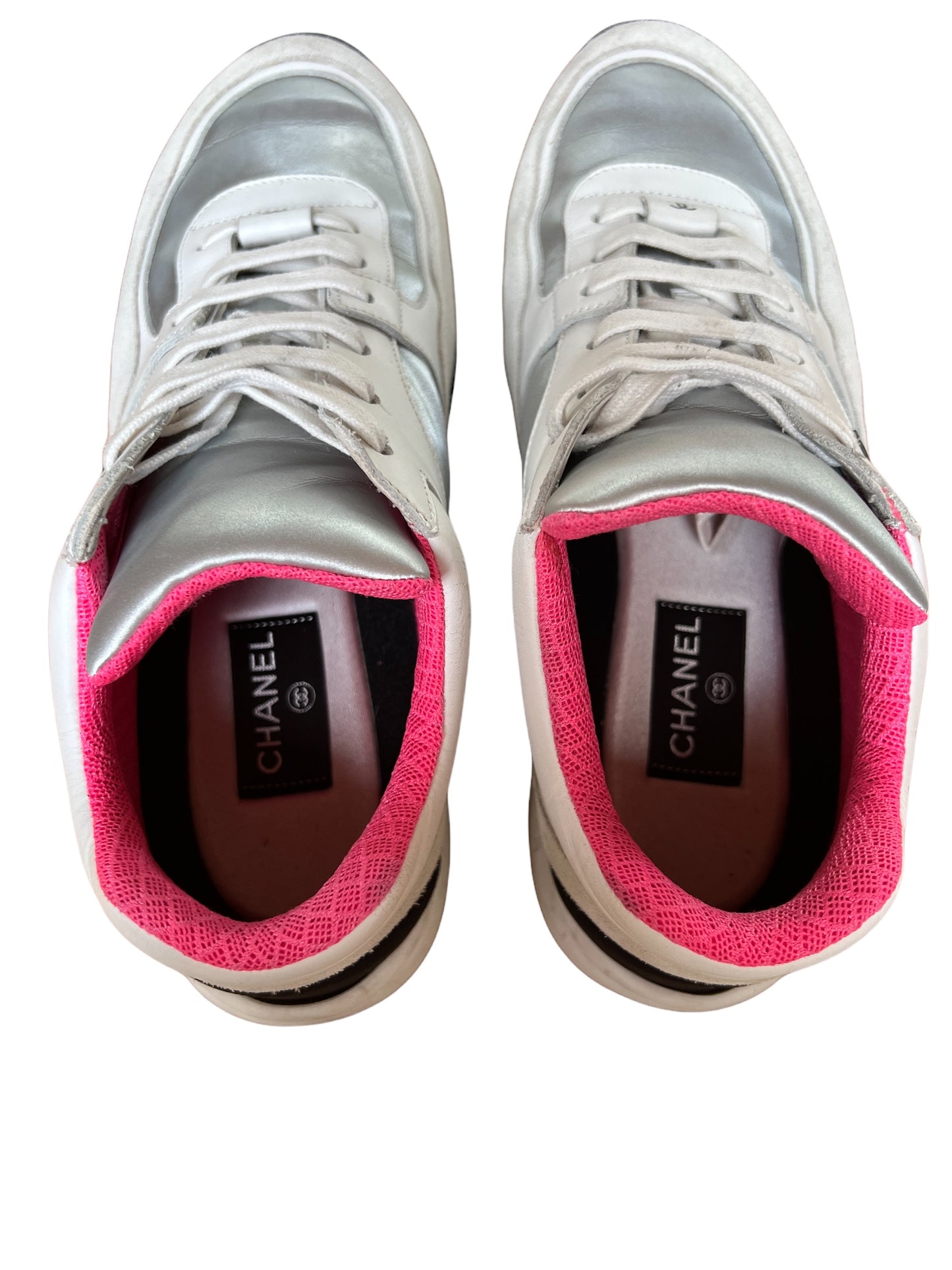 Interlocking CC Logo Sneakers - 10.5