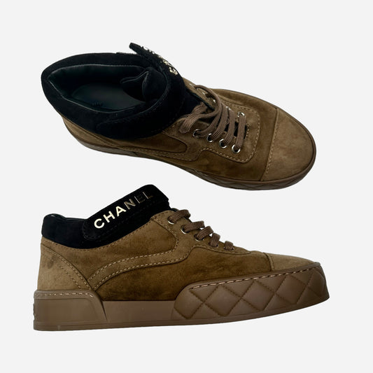 2021 Suede Sneakers - 7.5