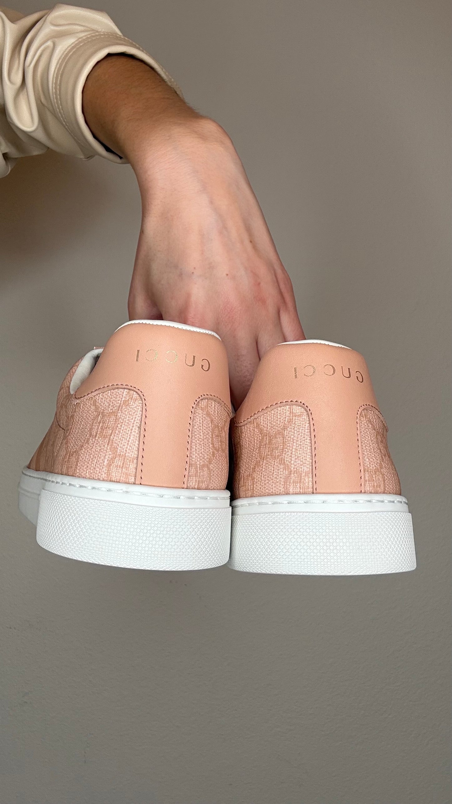 Gucci Pink Monogram Sneakers - 39