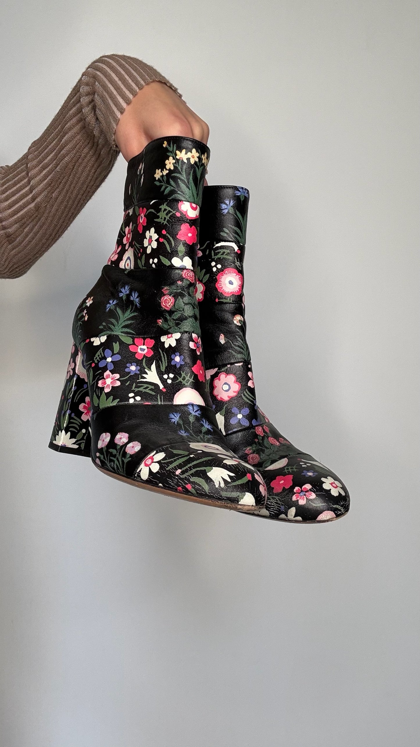 Black Floral Heeled Boots - 9