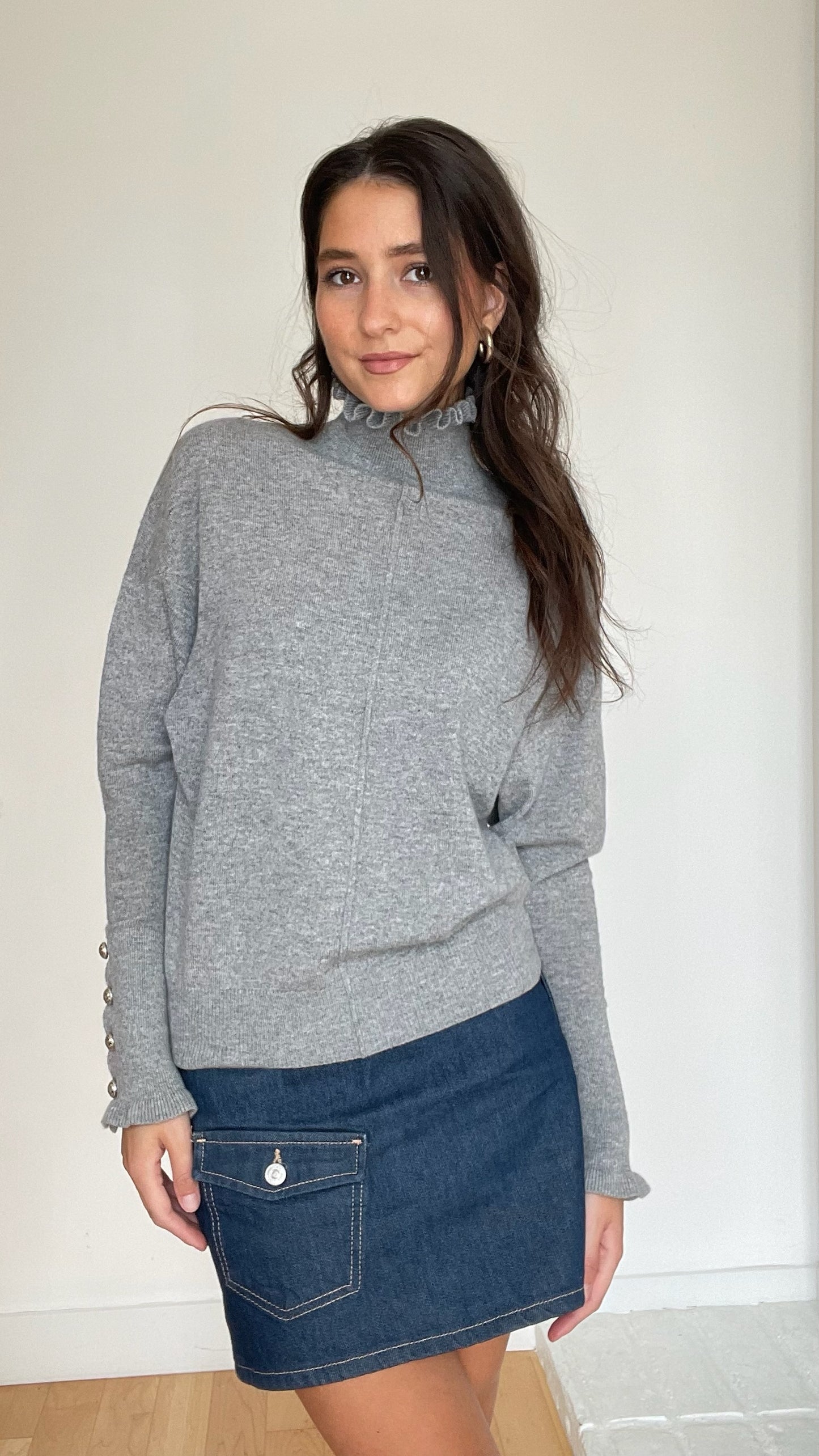 Grey Ruffled Top - XS