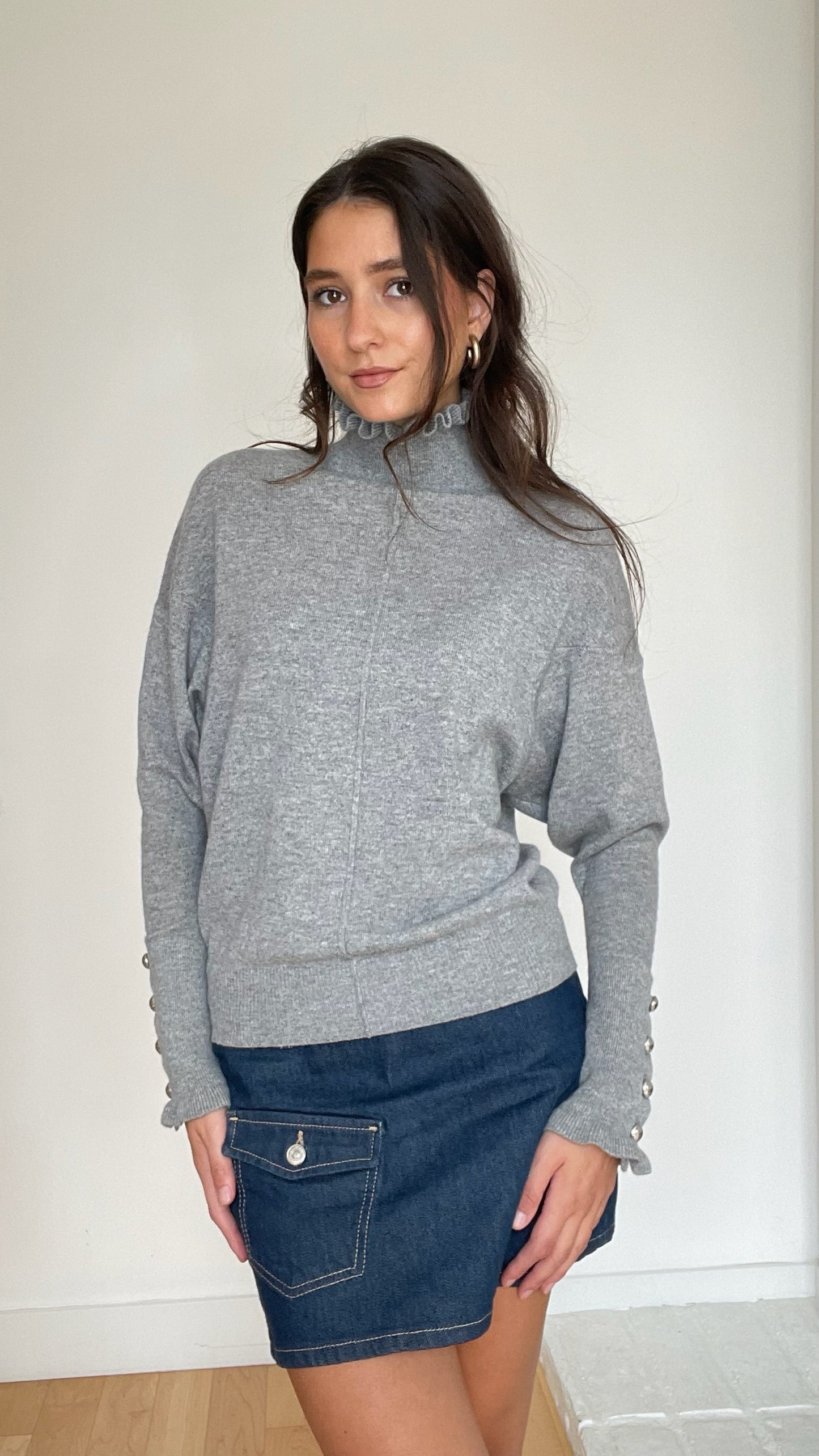 Grey Ruffled Top - XS