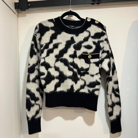 2020 Black & White Sweater - S