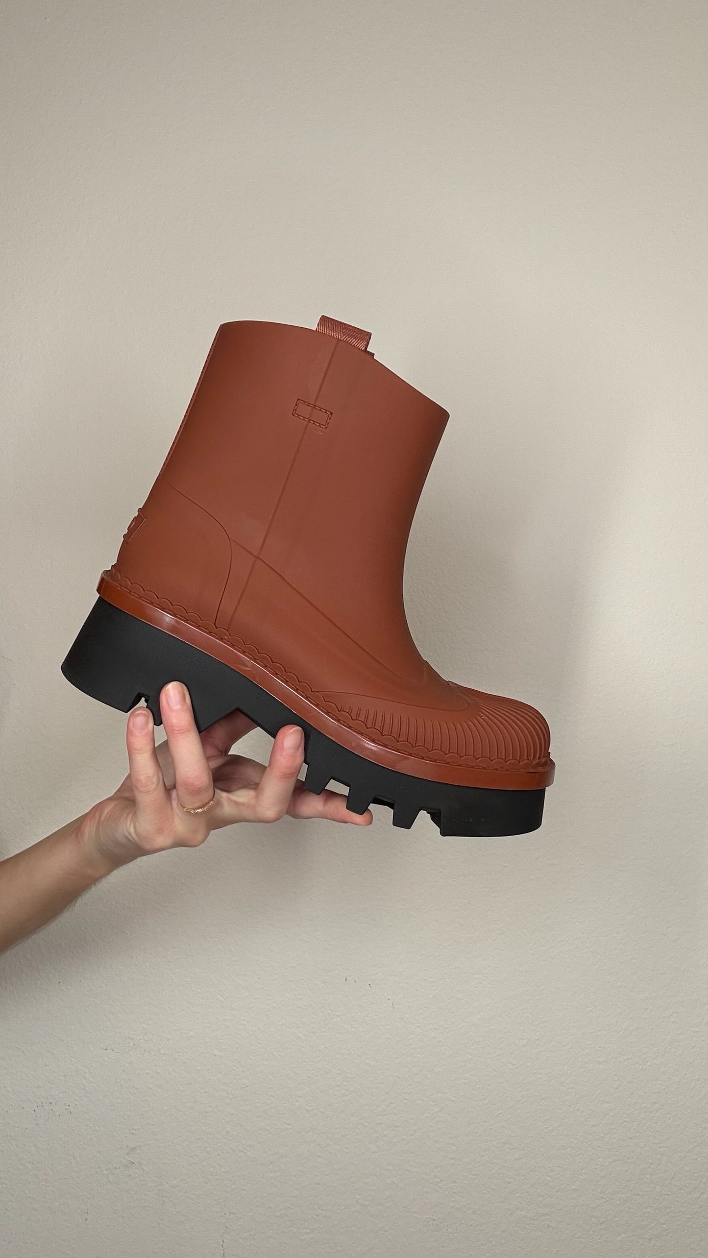 Chloe Rubber Chelsea Boots - 38