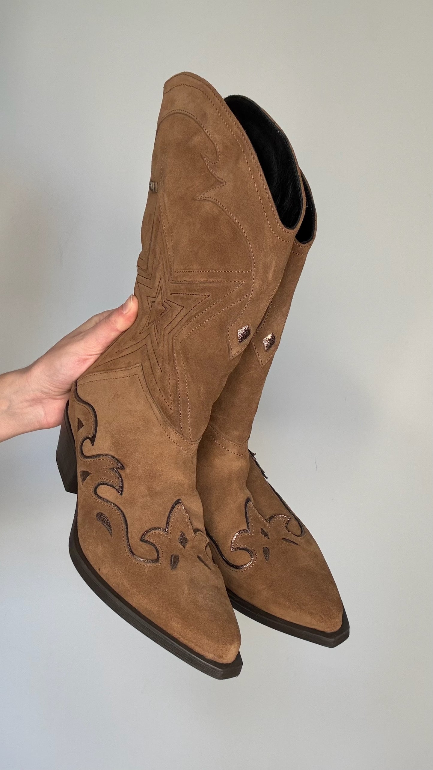 Brown Suede Boots - 7