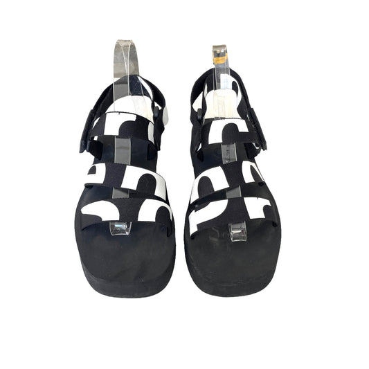 Black & White Logo Sandals - 8