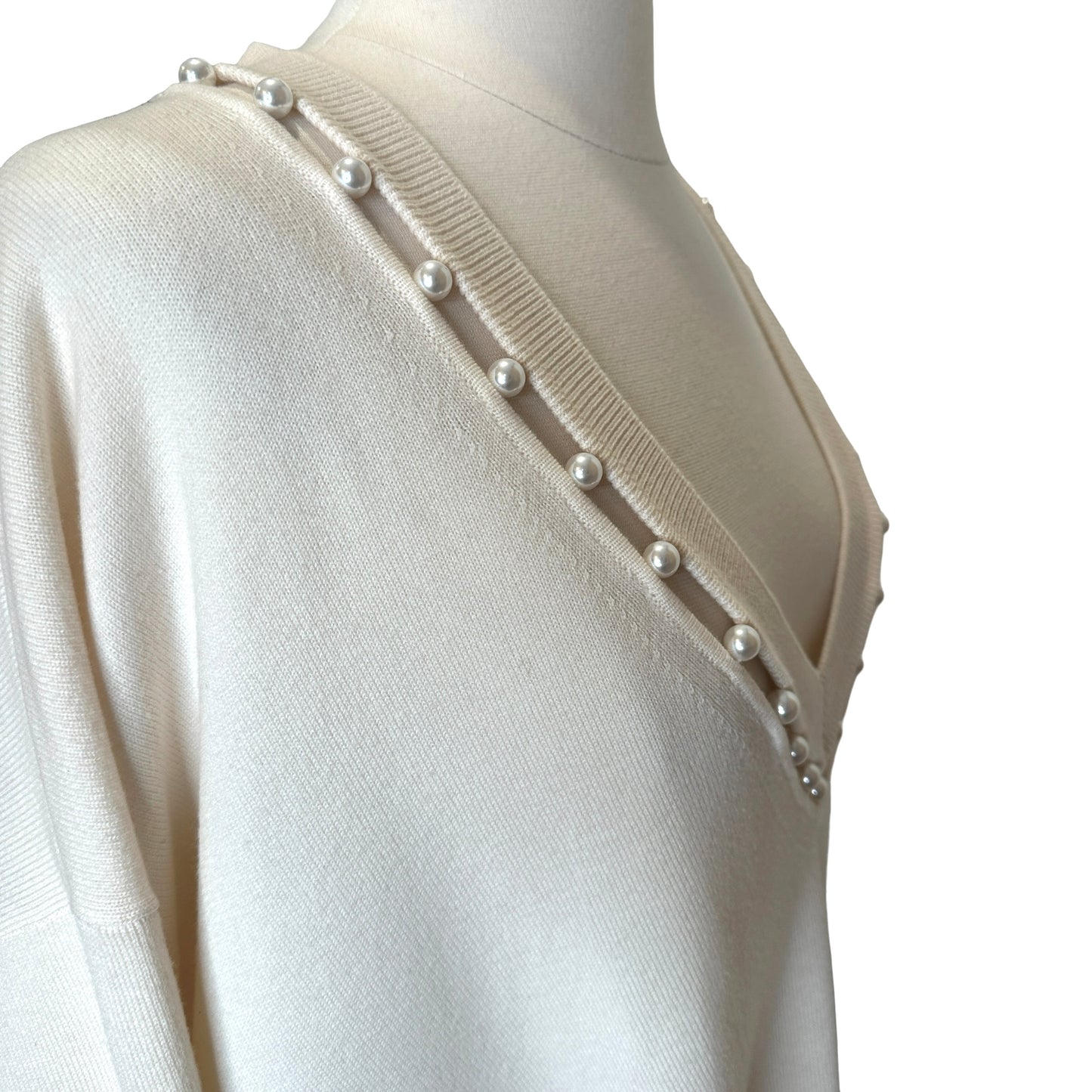 Oversized Faux-Pearl Sweater - M/L