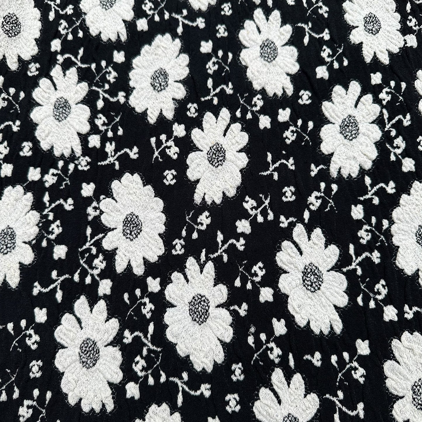 Black & White Floral Dress w/Logo - L