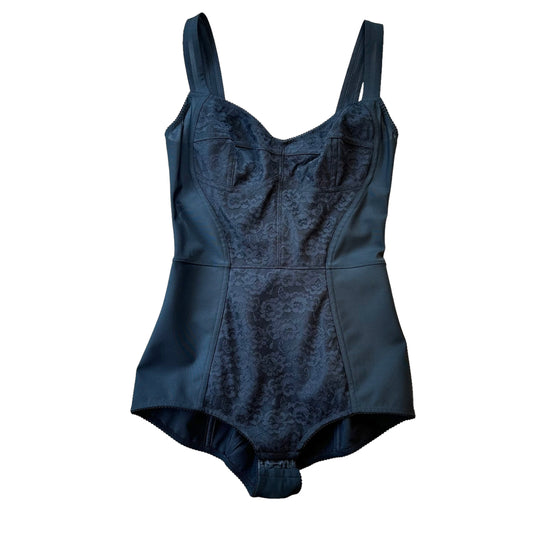 Black Laced Corset - L