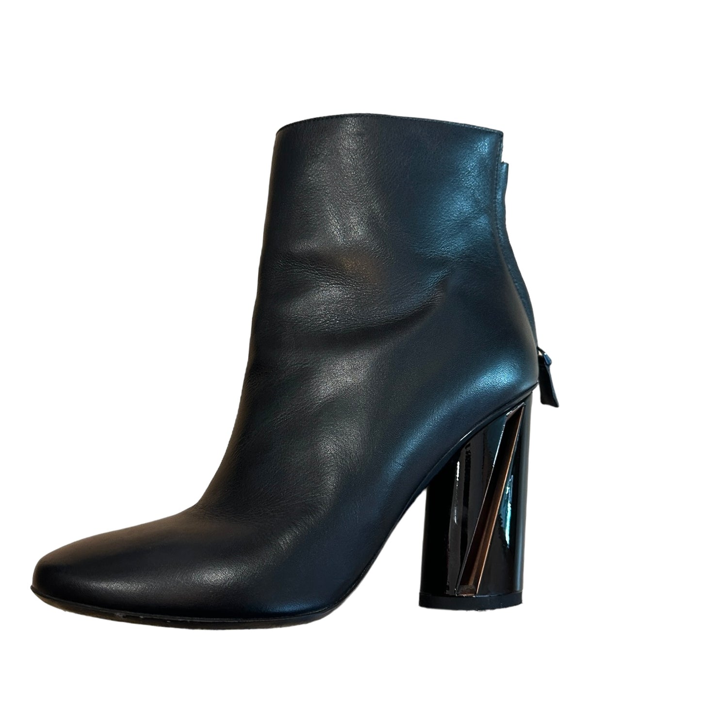 Black Leather Heeled Boots - 8