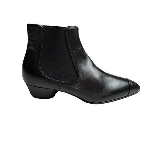 Black Chelsea Logo Boots - 7