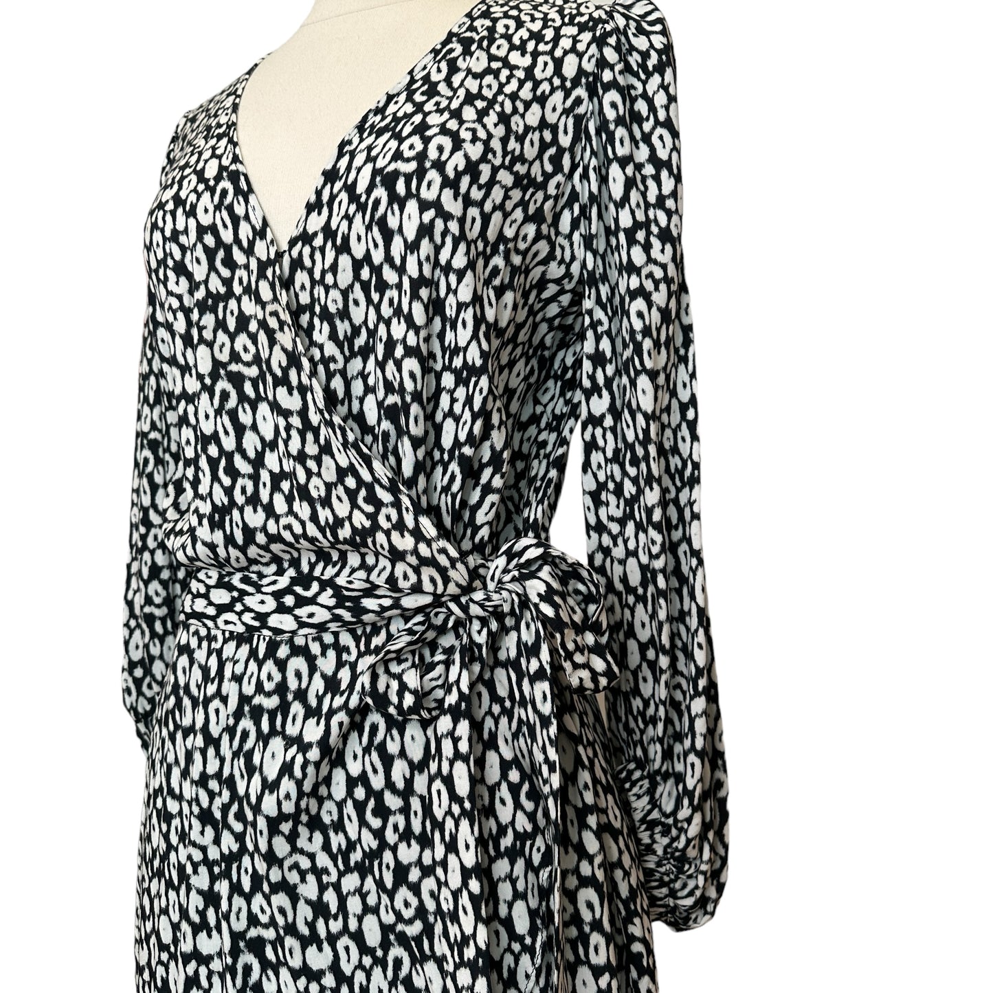 Black & White Leopard Dress - M