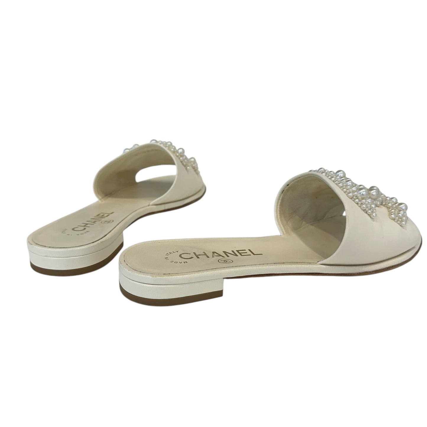 Faux-Pearl Logo Sandals - 7