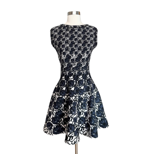 Cream & Navy Dress - M