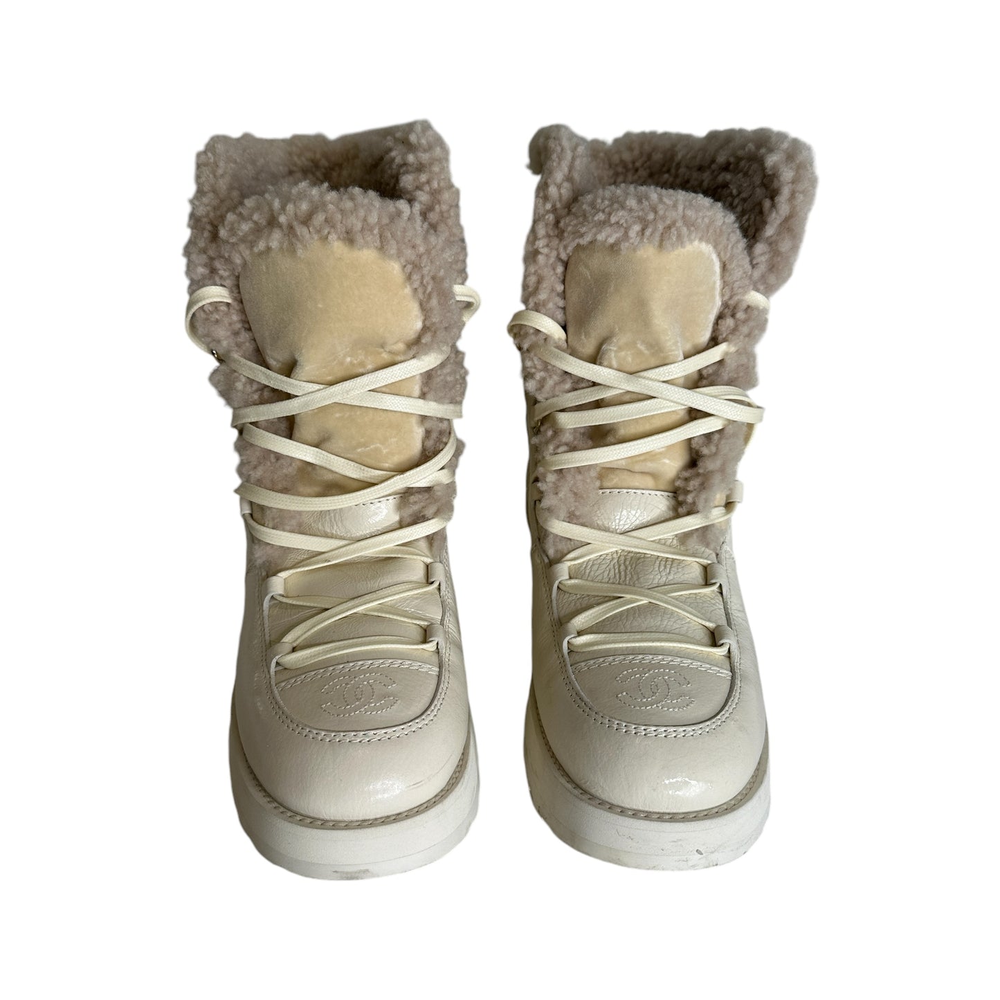 Cream Logo Shearling Boots - 11