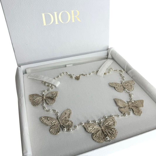 Butterfly & Faux Pearl Necklace