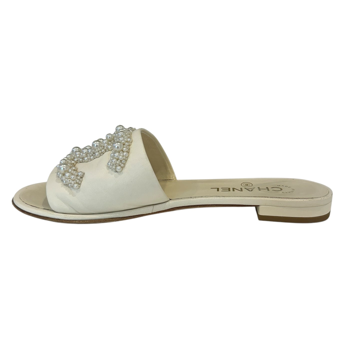 Faux-Pearl Logo Sandals - 7