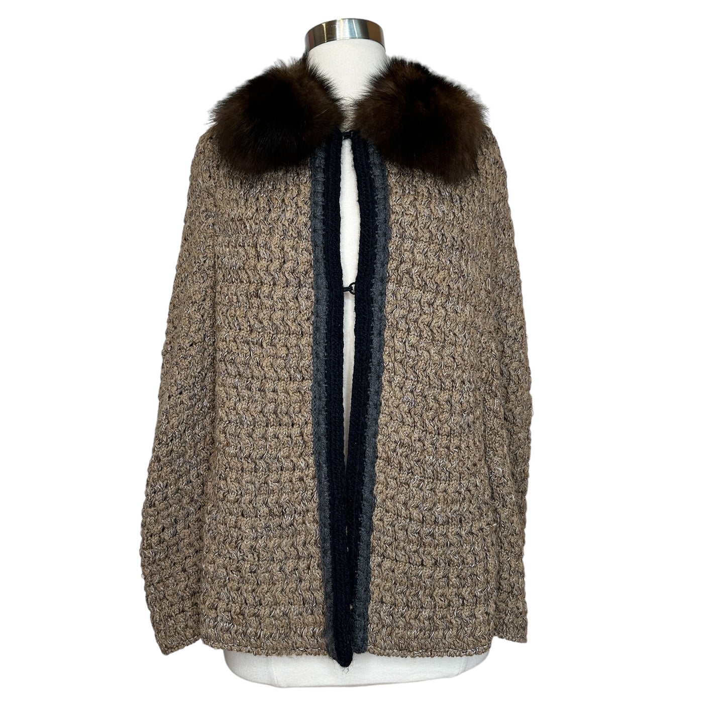 Knitted Cape w/Fur - S/M