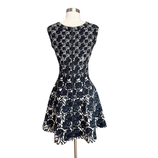 Cream & Navy Dress - M
