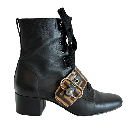 Black Logo Boots - 8