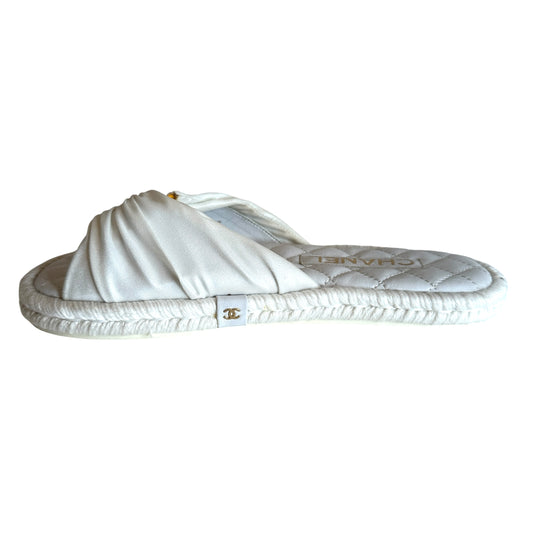 White Logo Sandals - 7