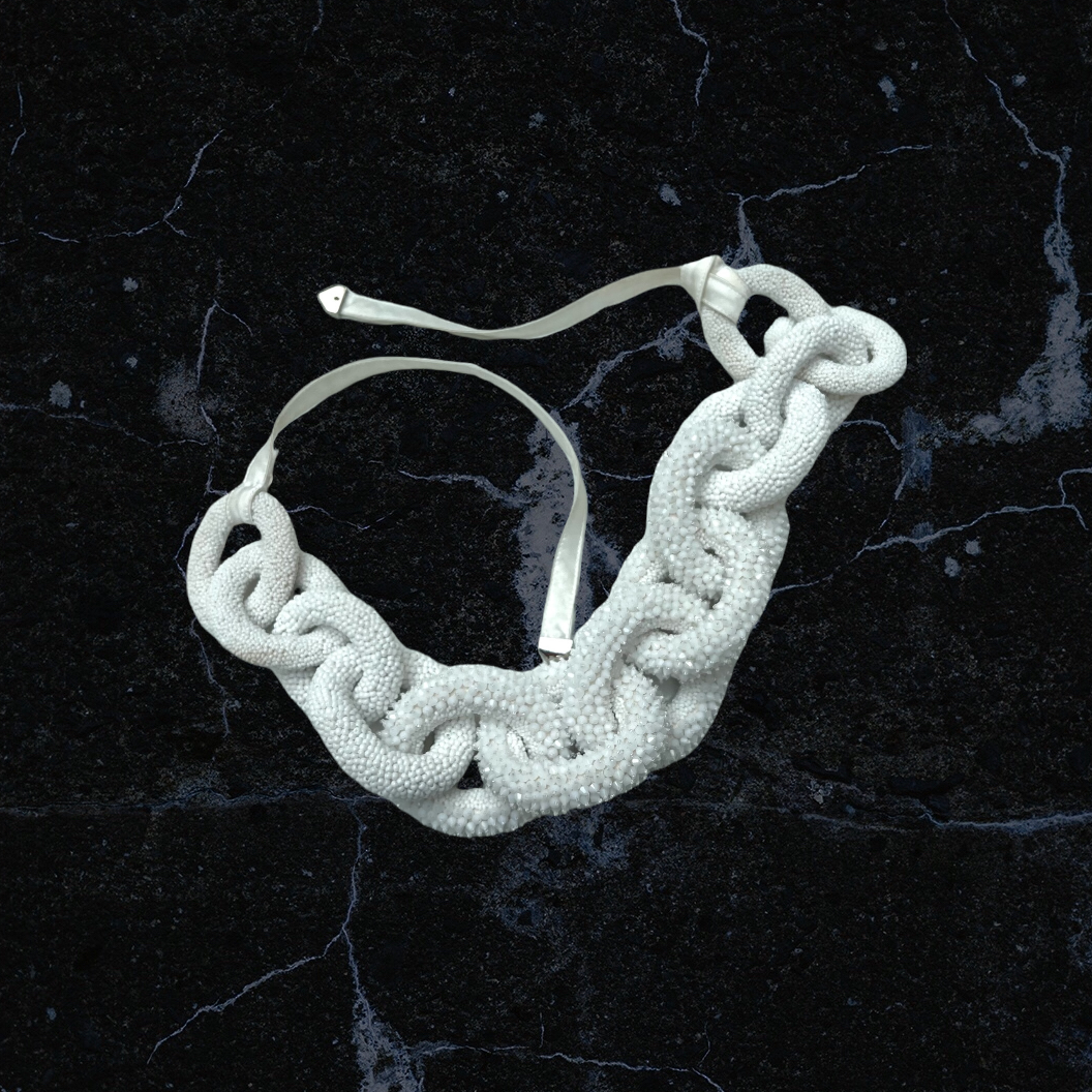 Chuncky White Beads Necklace