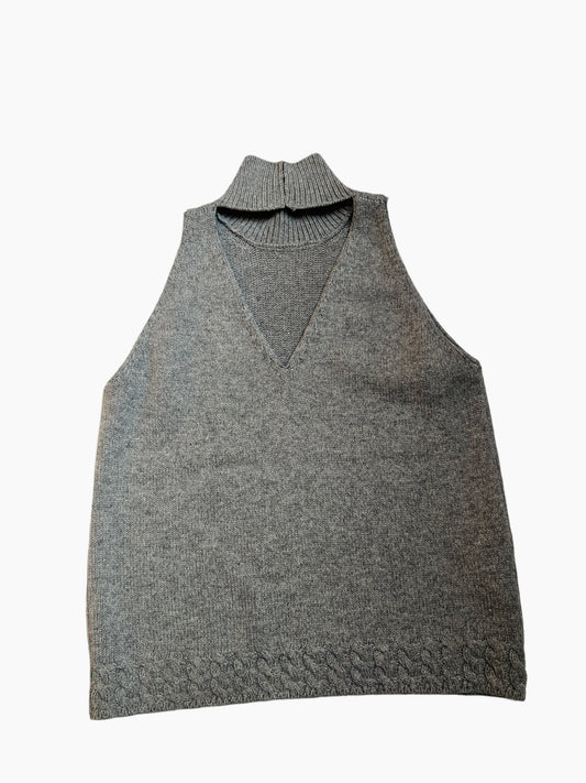 Sleeveless Sweater Top - M