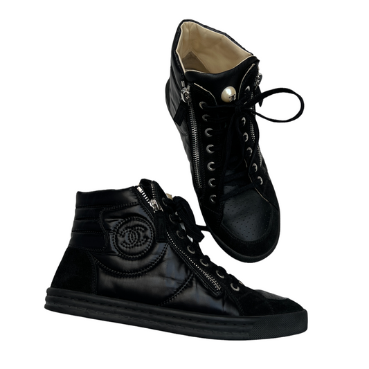 Leather High Top Sneakers - 6.5